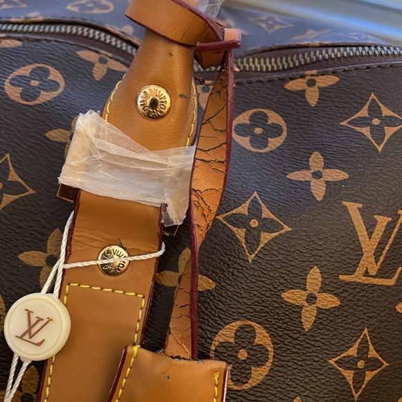 Louis Vuitton Keepall Bag - Picture 12 of 16